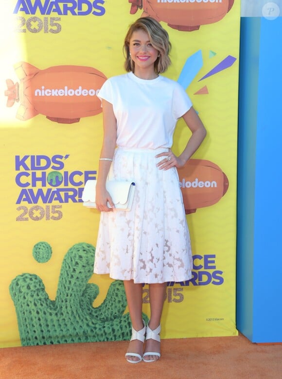 Sarah Hyland assiste à la 28e édition des Kids Choice Awards, au Forum. Inglewood, Los Angeles, le 28 mars 2015.