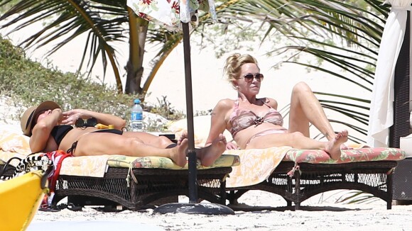 Melanie Griffith, Dakota Johnson et Kris Jenner : Des vacances en célibataires...