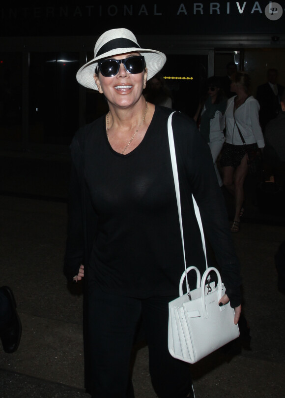 Kris Jenner à l'aéroport de Los Angeles en provenance de Mexico, le 21 mars 2015.