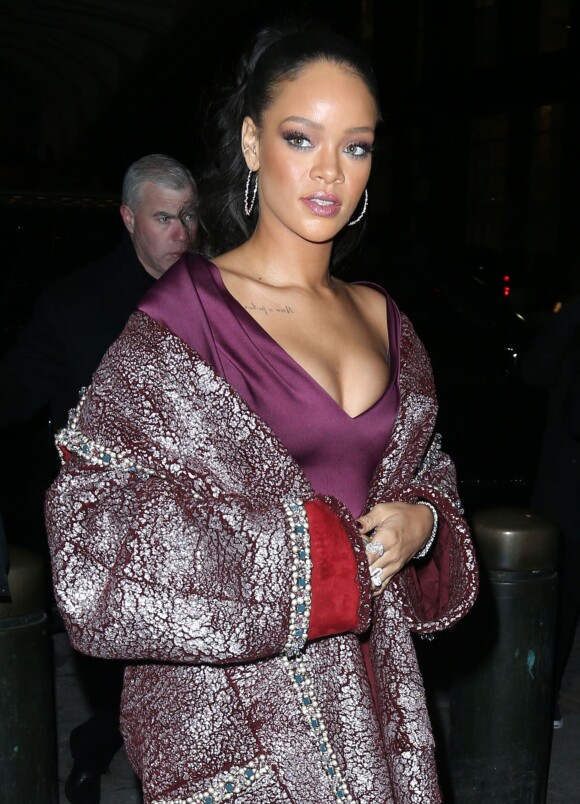Rihanna au défilé de mode Zac Posen lors de la fashion week à New York, le 16 février 2015.