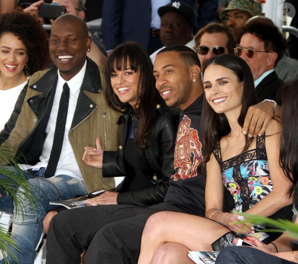 Tyrese Gibson, Michelle Rodriguez, Ludacris, Jordana Brewster - Vin Diesel laisse ses empreintes dans le ciment du TCL Chinese Theater à Hollywood, le 1er avril 2015 