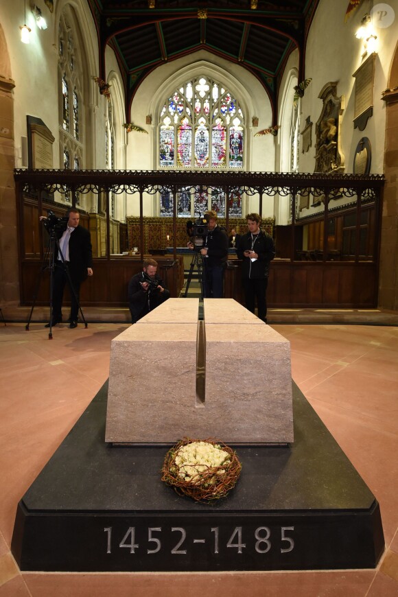 La tombe de Richard III en la cathédrale de Leicester le 27 mars 2015