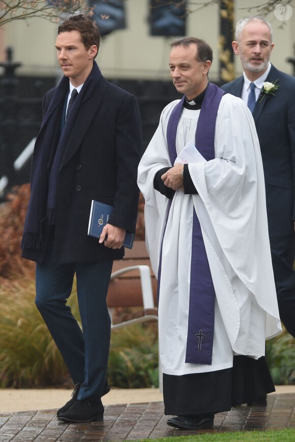 L'acteur Benedict Cumberbatch arrivant à la cérémonie où Richard III a été réinhumé à Leicester en Angleterre le 26 mars 2015