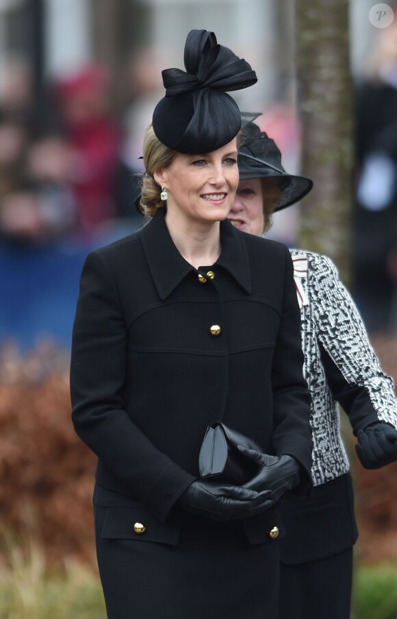 La comtesse de Wessex à la cérémonie où Richard III a été réinhumé à Leicester en Angleterre le 26 mars 2015