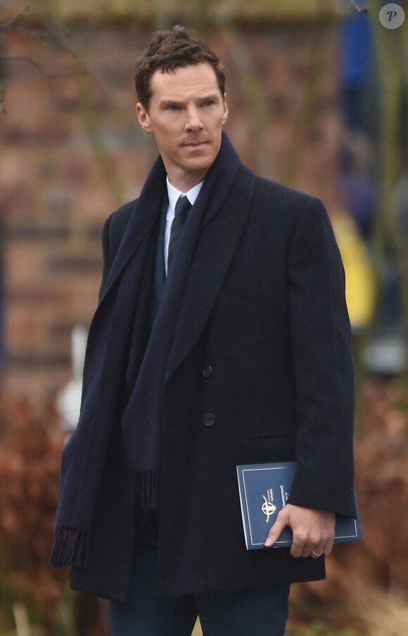 L'acteur Benedict Cumberbatch arrivant à la cérémonie où Richard III a été réinhumé à Leicester en Angleterre le 26 mars 2015