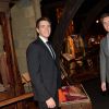Exclusif - Les jumeaux James Phelps et Oliver Phelps, qui interprètent les jumeaux Weasley dans la saga "Harry Potter", posent lors de l'inauguration de "Harry Potter : l'exposition" à la cité du cinéma à Saint-Denis, le 2 avril 2015.