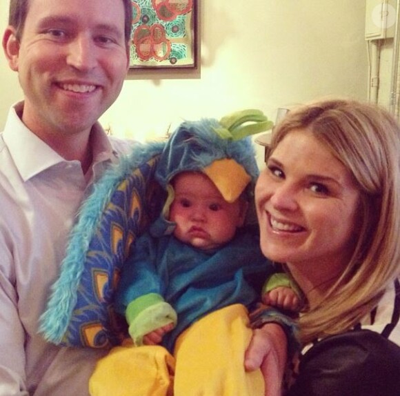 Jenna Bush pose avec son mari Henry Hager et leur fille Mila, le 1er novembre 2013.