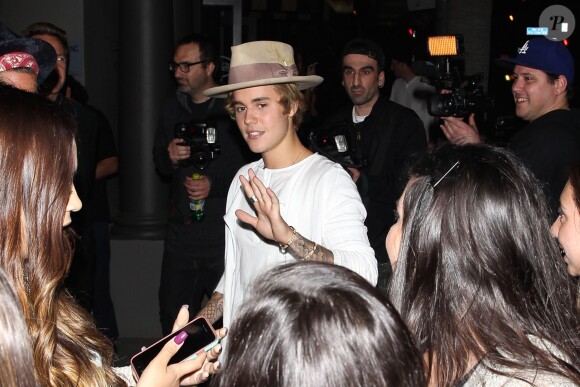Justin Bieber sort du Bar 20 à West Hollywood. le 26 mars 2015