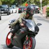Exclusif - Prix Spécial - Justin Bieber fait de la moto à Los Angeles, le 17 mars 2015. Le chanteur a customisé sa moto Ducati avec ses initiales "JB". 