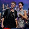 Justin Bieber et Selena Gomez dans la salle des MTV Video Music Awards au Nokia Theatre L.A. Live le 28 août 2011