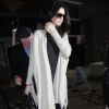 Kendall Jenner et sa mère Kris Jenner arrivent à l'aéroport de Los Angeles en provenance de Paris, le 11 mars 2015. 