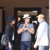 Nikki Reed et Ian Somerhalder font du shopping en prévision du festival Coachella, à Venice, Los Angeles, le 6 avril 2015 