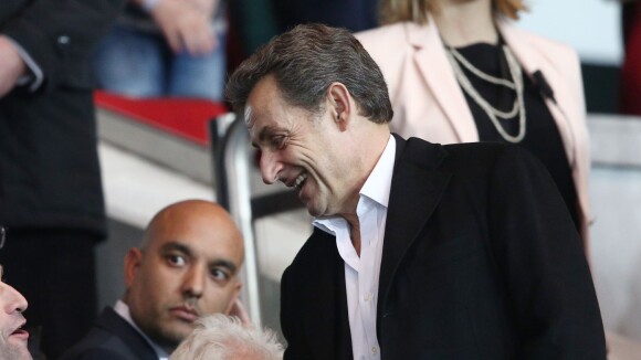 PSG-ASSE : Nicolas Sarkozy supporter heureux face à Cauet et Anne Hidalgo
