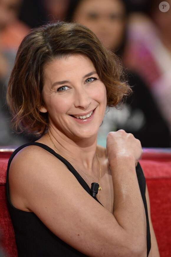 Isabelle Gélinas - Enregistrement de l'émission "Vivement Dimanche" à Paris le 8 avril 2015. L'émission sera diffusée le 12 Avril 2015.