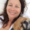 Fran Drescher - La comédienne dévoile une photo d'elle au naturel sur son compte Twitter. Avril 2015.