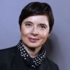 Isabella Rossellini en portrait à Paris en juin 2013.
 