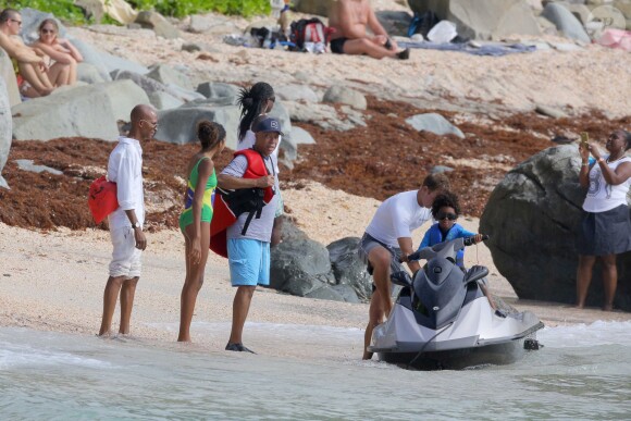 Russell Simmons et son ex-femme Kimora Lee Simmons (enceinte) en vacances en famille à Saint-Barthélémy le 18 décembre 2014