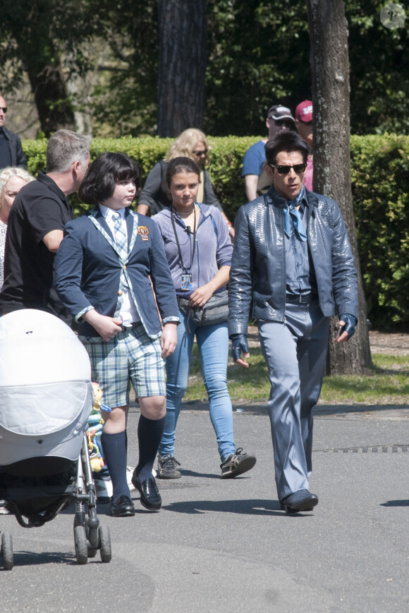 Ben Stiller et le jeune acteur Cyrus Arnold sur le tournage de Zoolander 2 à Rome, le 13 avril 2015.