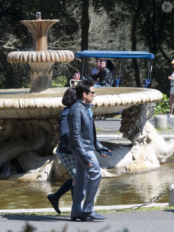 Ben Stiller et le jeune acteur Cyrus Arnold sur le tournage de Zoolander 2 à Rome, le 13 avril 2015.