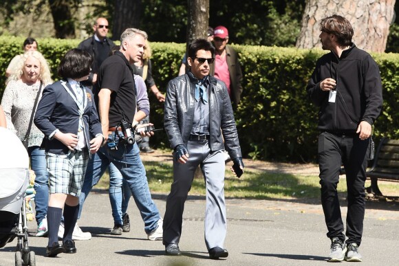 Ben Stiller et le jeune acteur Cyrus Arnold sur le tournage de Zoolander 2 à Rome, le 13 avril 2015.