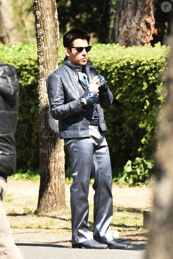 Ben Stiller et le jeune acteur Cyrus Arnold sur le tournage de Zoolander 2 à Rome, le 13 avril 2015.