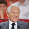 Jean d'Ormesson à l'enregistrement de l'émission Vivement Dimanche, au Sudtio Gabriel à Paris le 20 mai 2012