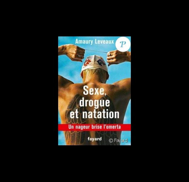 Amaury Leveaux publie Sexe, drogue et natation, un nageur brise l'omerta (Fayard), une autobiographie qui n'épargne rien ni personne dans le milieu. Avril 2015.