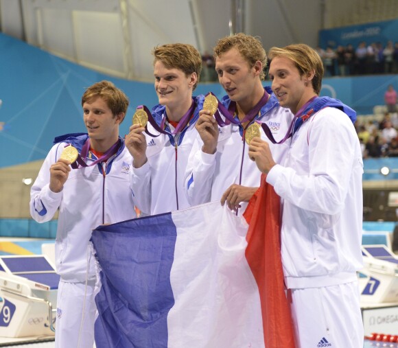 Clément Lefert, Yannick Agnel, Amaury Leveaux et Fabien Gilot, champions olympiques le 29 juillet 2012 à Londres lors du relais 4x100 nage libre.