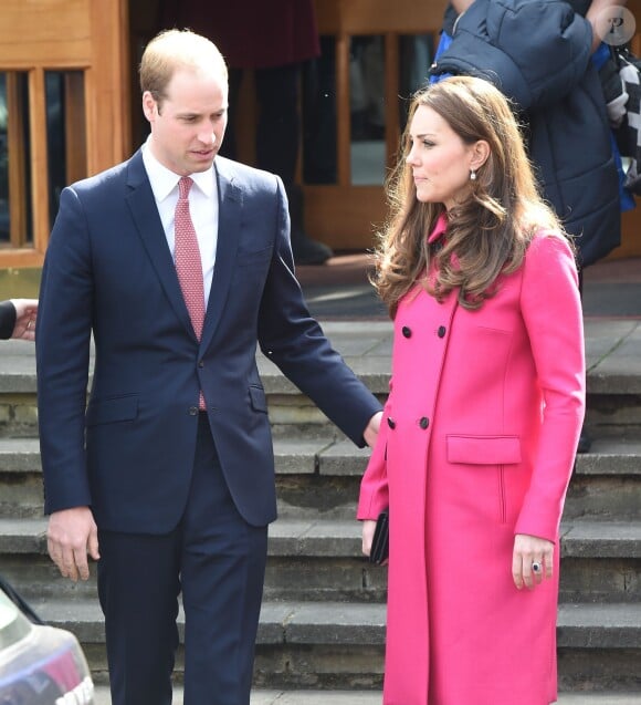 La duchesse Catherine de Cambridge le 27 mars 2015 à Londres lors de sa dernière sortie officielle, avec le prince William, avant la naissance de son second enfant.