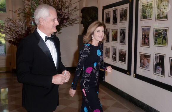 Caroline Kennedy et Edwin Schlossberg lors d'un dîner en l'honneur du Premier ministre japonais Shinzo Abe à la Maison Blanche à Washington le 28 avril 2015.