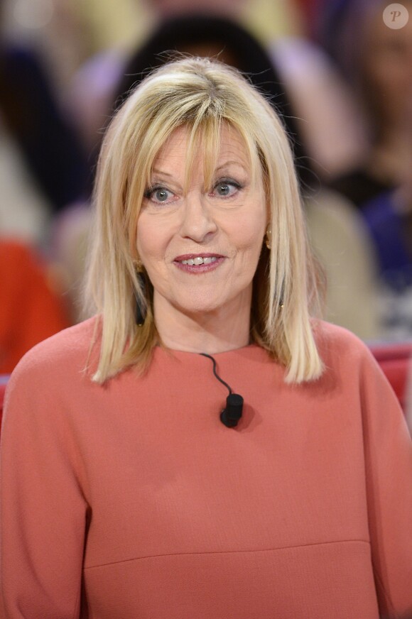 Chantal Ladesou participe à l'enregistrement de Vivement dimanche sur France 2, le 29 avril 2015 (diffusion de l'émission : le dimanche 3 mai 2015 sur France 2).
