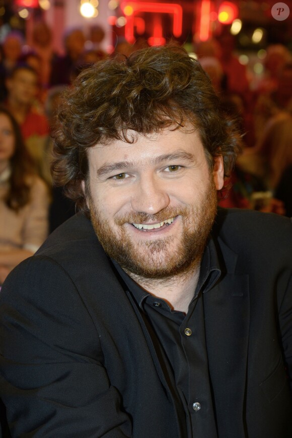 Olivier De Benoist à l'enregistrement de Vivement dimanche, le 29 avril 2015 (diffusion de l'émission : le dimanche 3 mai 2015 sur France 2).