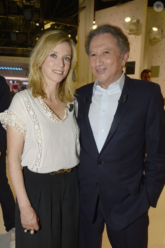 Michel Drucker et sa nièce Léa Drucker à l'enregistrement de Vivement dimanche sur France 2, le 29 avril 2015 (diffusion de l'émission : le dimanche 3 mai 2015 sur France 2).