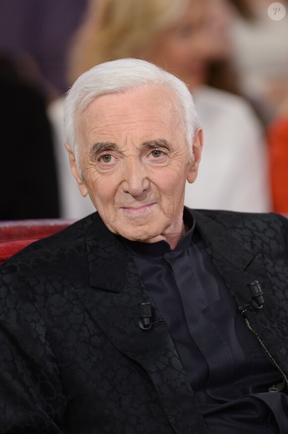 Charles Aznavour à l'enregistrement de Vivement dimanche, le 29 avril 2015 (diffusion de l'émission : le dimanche 3 mai 2015 sur France 2).