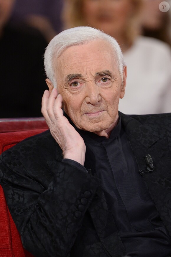 Charles Aznavour à l'enregistrement de Vivement dimanche, le 29 avril 2015 (diffusion de l'émission : le dimanche 3 mai 2015 sur France 2).