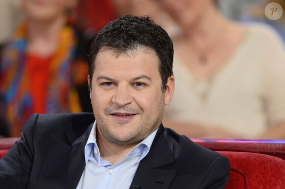 Guillaume Musso à l'enregistrement de Vivement dimanche, le 29 avril 2015 (diffusion de l'émission : le dimanche 3 mai 2015 sur France 2).