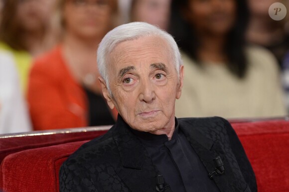 Charles Aznavour à l'enregistrement de Vivement dimanche, le 29 avril 2015 (diffusion de l'émission : le dimanche 3 mai 2015 sur France 2).