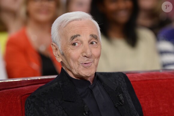 Charles Aznavour à l'enregistrement de Vivement dimanche, le 29 avril 2015 (diffusion de l'émission : le dimanche 3 mai 2015 sur France 2).