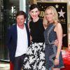 Julianna Margulies, Michael J. Fox et sa femme Tracy Pollan - Julianna Margulies reçoit son étoile sur le Walk of Fame à Hollywood, le 1er mai 2015.
