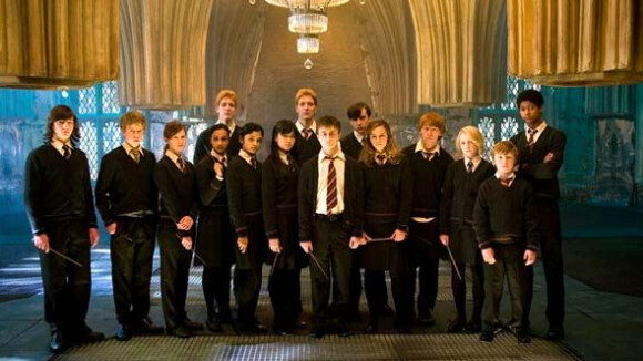Harry Potter : Sa ''maman'' J. K. Rowling s'excuse pour la mort de...
