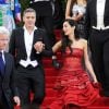 George Clooney en costume Armani et sa femme Amal Alamuddin Clooney dans une robe de la maison Margiela - Soirée Costume Institute Gala 2015 (Met Ball) au Metropolitan Museum célébrant l'ouverture de Chine : "China, Through the Looking Glass", à New York le 4 mai 2015