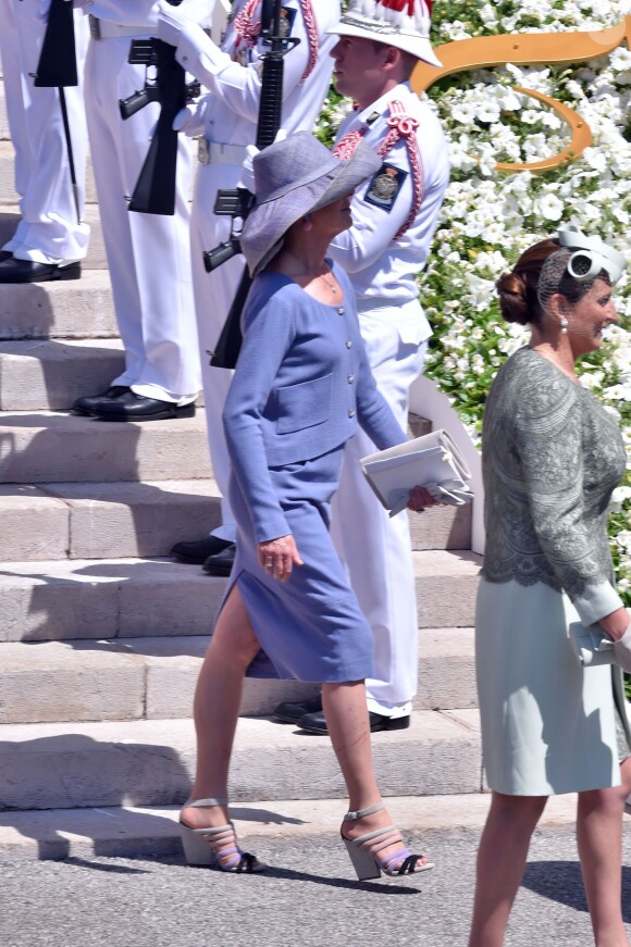 La princesse Caroline de Hanovre - Baptême de Jacques et Gabriella en la cathédrale Notre-Dame-Immaculée de Monaco le 10 mai 2015