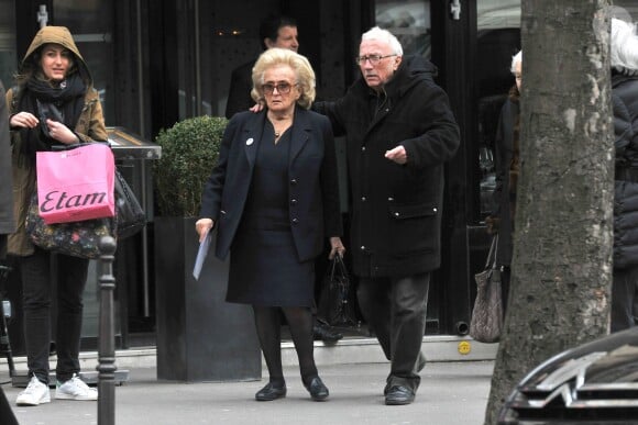 Bernadette Chirac et Jacques Vendroux - Jacques et Bernadette Chirac à la sortie du restaurant Marius et Janette à Paris le 28 février 2015 après avoir déjeuné