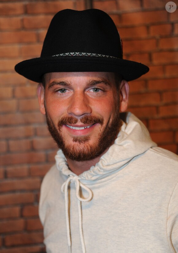 Exclusif - Raphaël (Les Anges 7) au salon What the F à Paris, le 24 avril 2015.