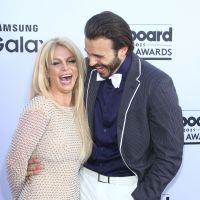 Billboard Music Awards : Britney Spears, amoureuse, met le feu avec Iggy Azalea
