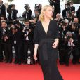  Cate Blanchett (bijoux Van &amp; Cleef) - Mont&eacute;e des marches du film "Sicario" lors du 68e Festival International du Film de Cannes le 19 mai 2015 