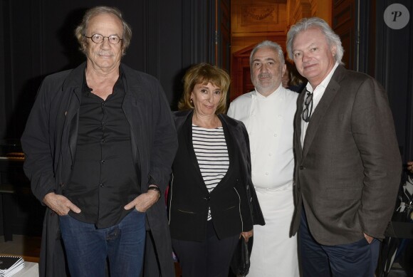Exclusif - Patrick Chesnais et Josiane Stoléru, Guy Savoy et Hubert de Boüard - Soirée "Déguster du vin au restaurant Guy Savoy" à la Monnaie de Paris le 18 mai 2015.
