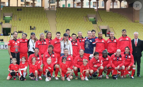 La Star Team Monte Carlo lors du 22e 'World Stars Football Match' au stade Louis II de Monaco le 19 mai 2015
