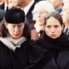 Anne et Mazarine Pingeot lors des funérailles de François Mitterrand en janvier 1996.