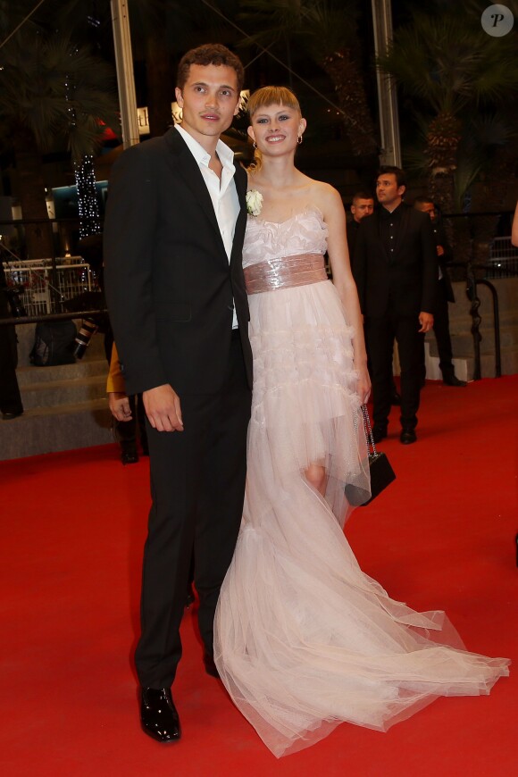Karl Glusman, Klara Kristin - Montée des marches du film "Love" lors du 68e Festival International du Film de Cannes, le 20 mai 2015.
